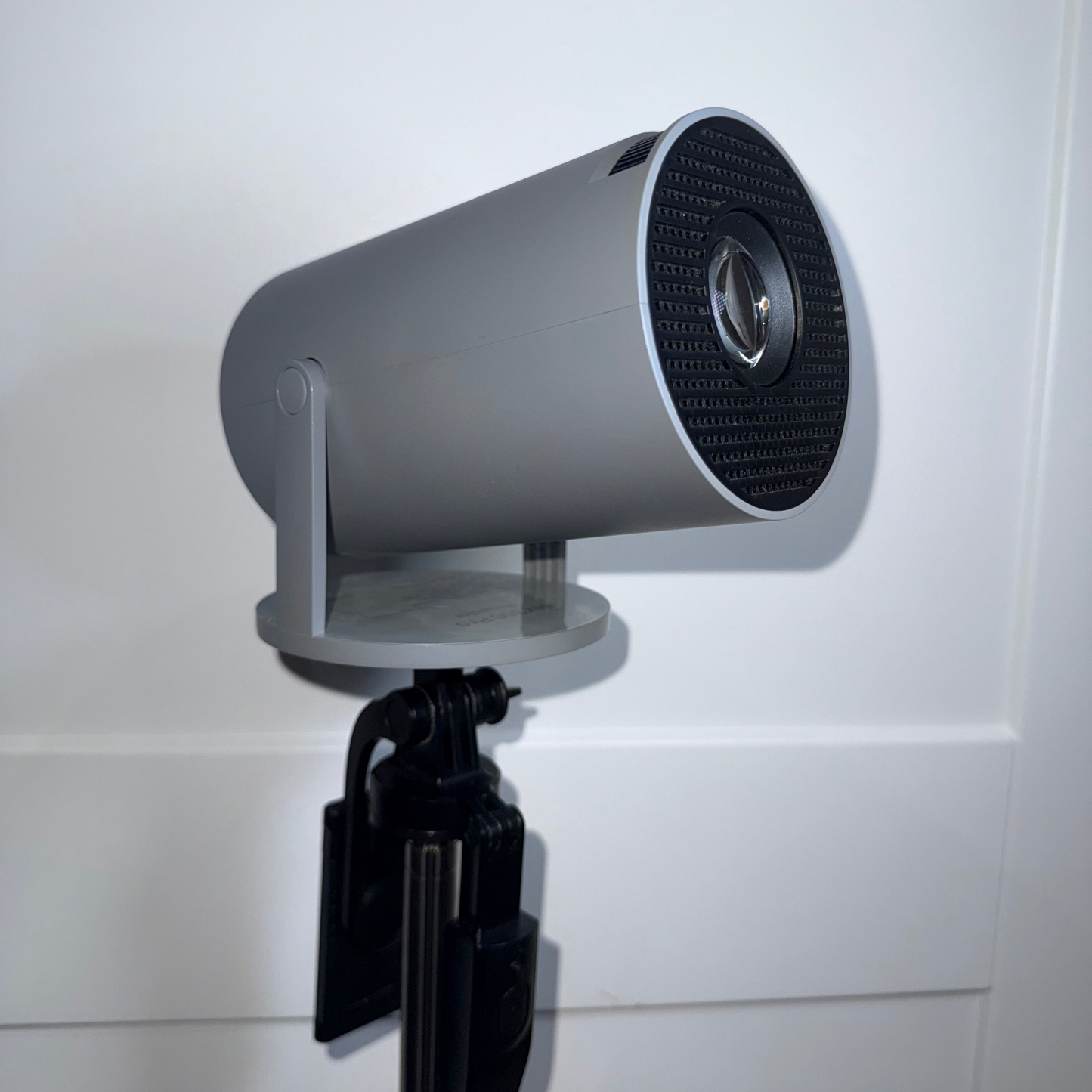 Portable Smart Projector